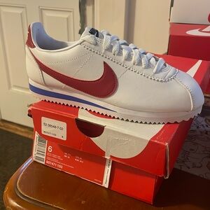 Wmns classic cortez leather